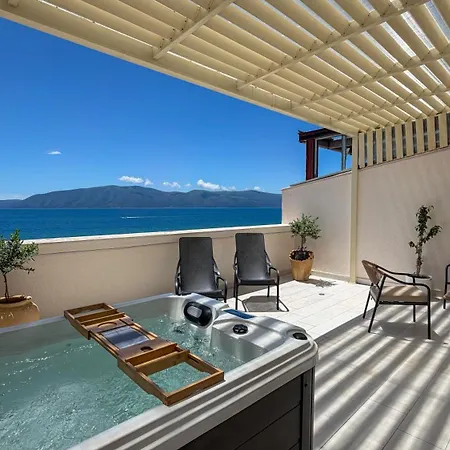 公寓 Trea - Aron Rooftop Jacuzzi *